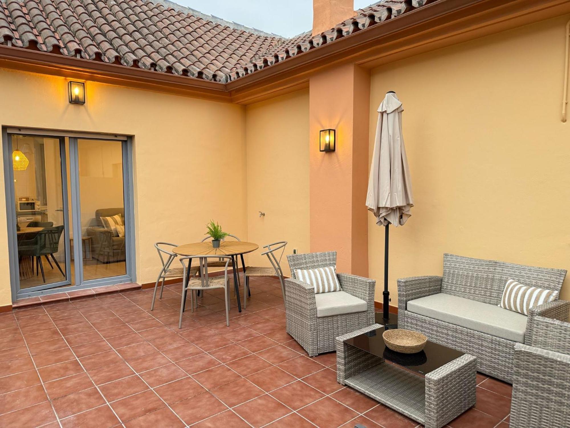 Life Apartments Alameda Colon Malaga Exterior photo