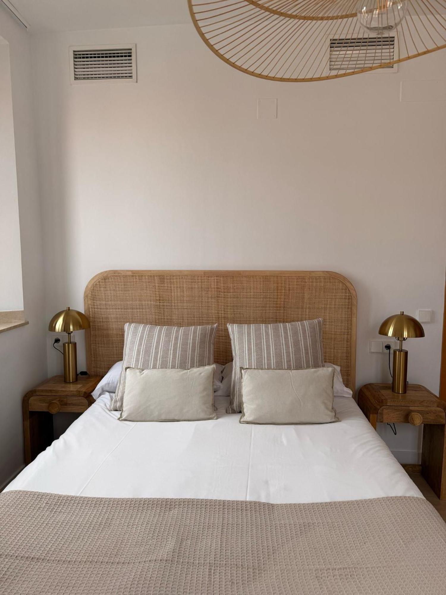 Life Apartments Alameda Colon Malaga Exterior photo